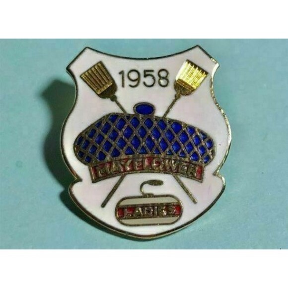 Mayflower Ladies Curling Club est 1958 ,Logo Pin - Picture 2 of 2